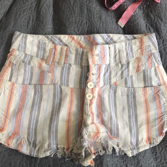 Free People high waisted shorts - Picture 2 of 8
